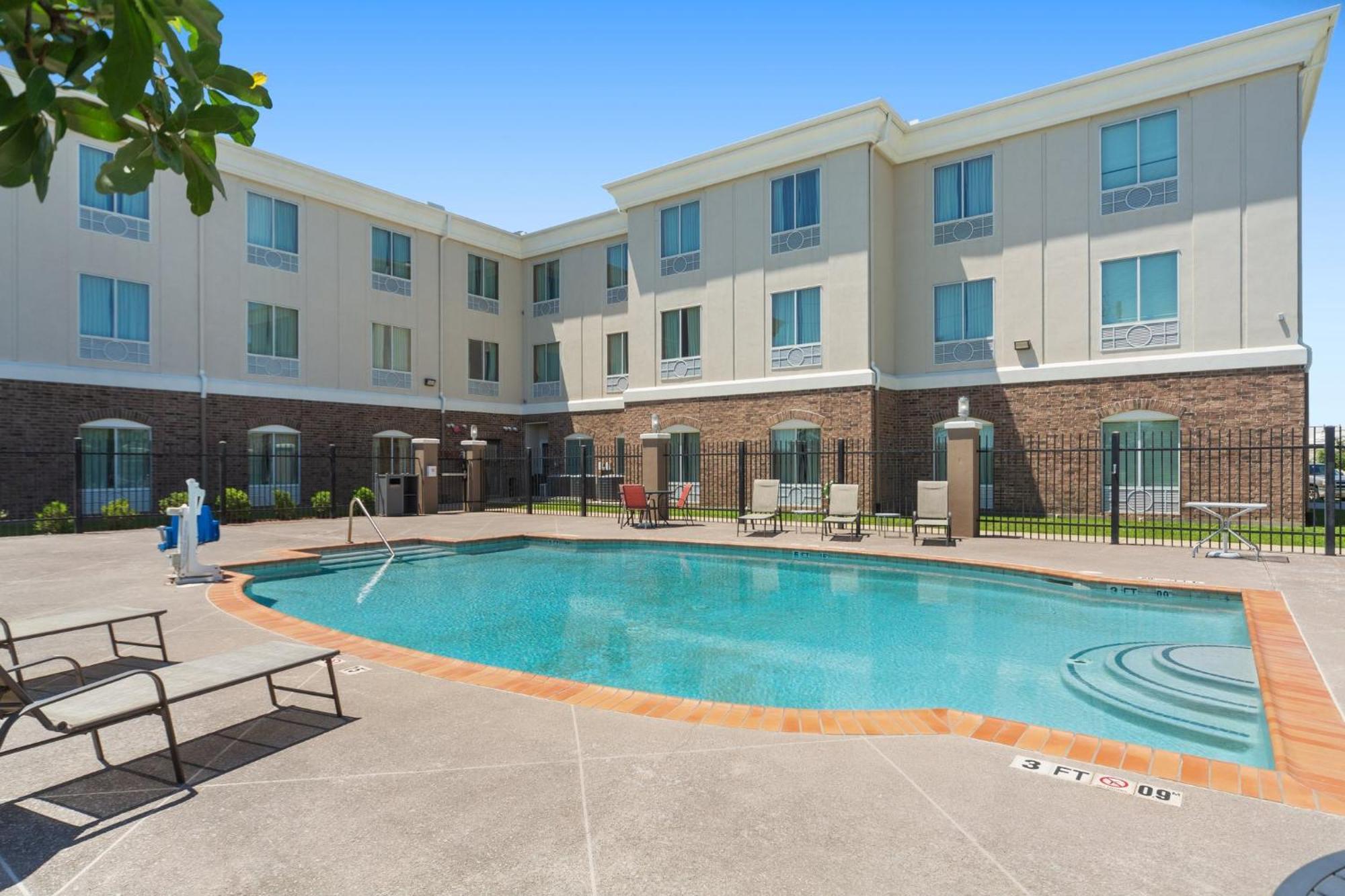 Holiday Inn Express Tomball By Ihg Exteriör bild