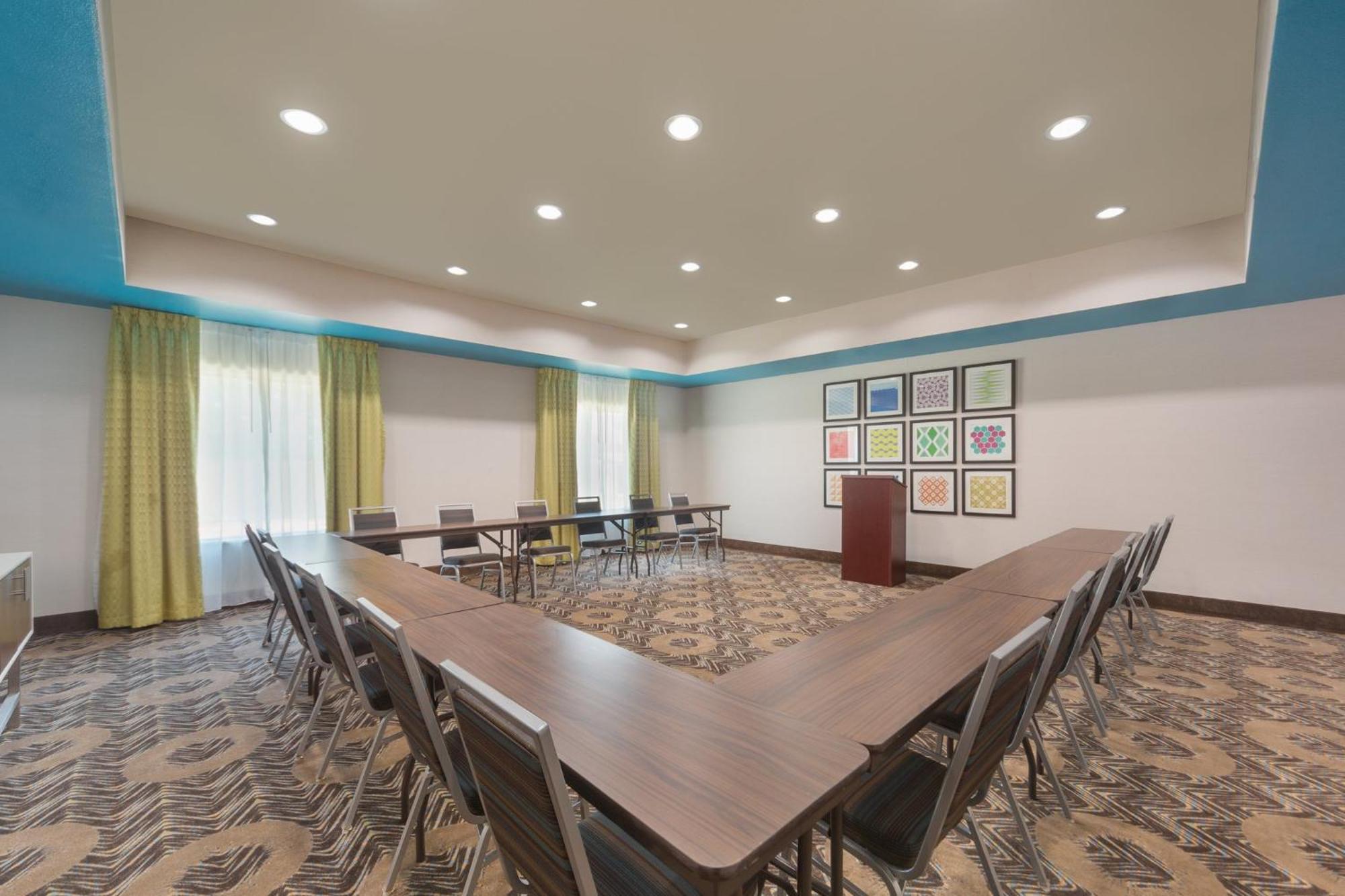 Holiday Inn Express Tomball By Ihg Exteriör bild
